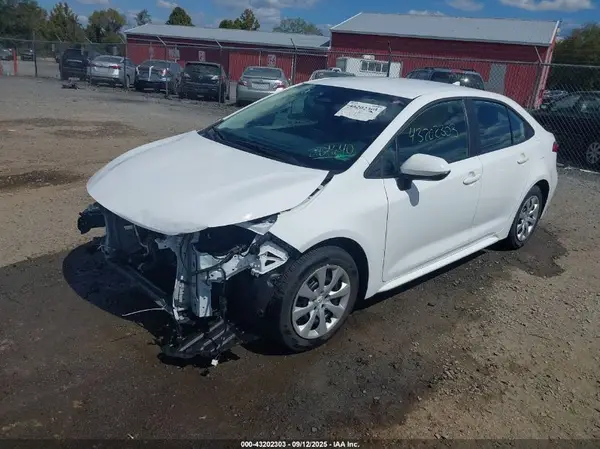 5YFB4MDE2RP201640 2024 TOYOTA COROLLA - Image 2