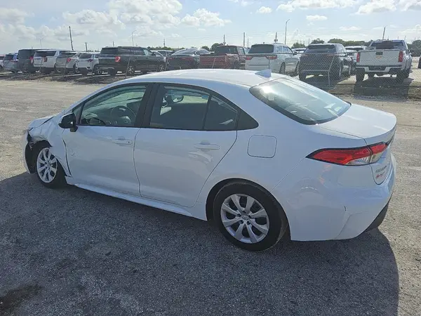 5YFB4MDE2RP202819 2024 TOYOTA COROLLA - Image 2