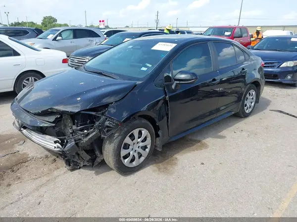 5YFB4MDE2RP203713 2024 TOYOTA COROLLA - Image 2