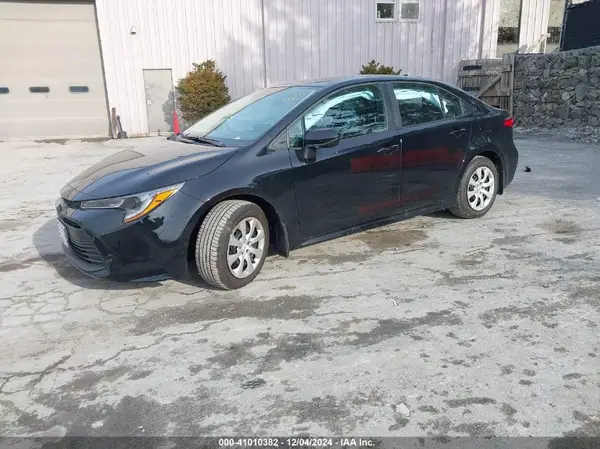 5YFB4MDE2RP207440 2024 TOYOTA COROLLA - Image 2