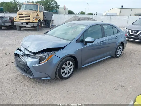 5YFB4MDE2RP210578 2024 TOYOTA COROLLA - Image 2