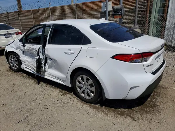5YFB4MDE2RP211018 2024 TOYOTA COROLLA - Image 2