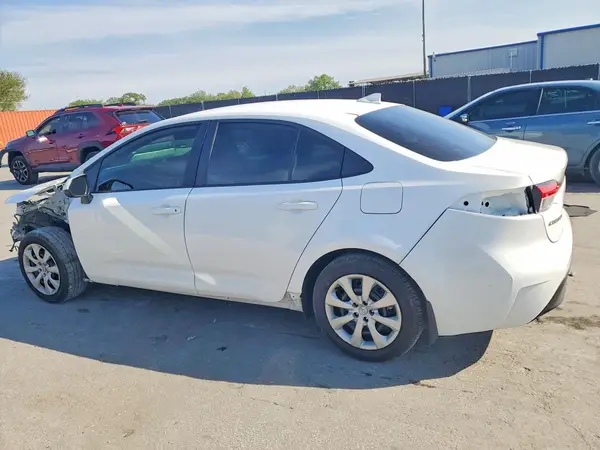 5YFB4MDE2RP211469 2024 TOYOTA COROLLA - Image 2