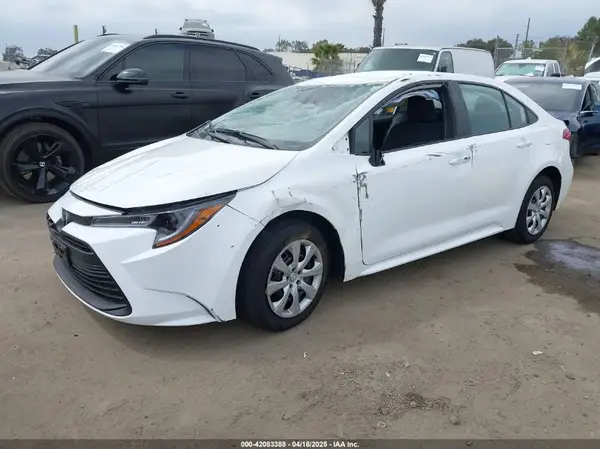 5YFB4MDE2SP229685 2025 TOYOTA COROLLA - Image 2