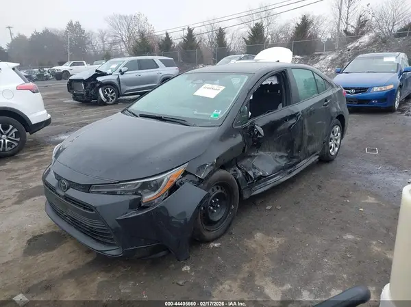 5YFB4MDE2SP230741 2025 TOYOTA COROLLA - Image 2
