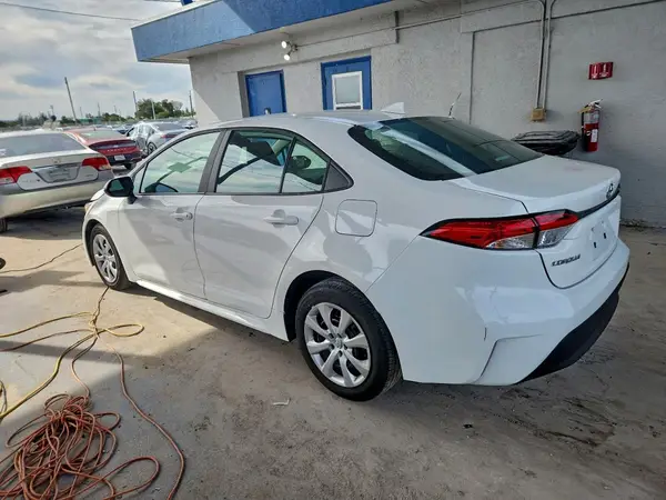5YFB4MDE2SP237253 2025 TOYOTA COROLLA - Image 2