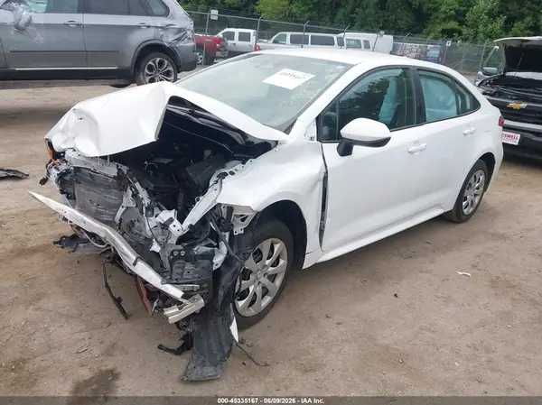 5YFB4MDE2SP252643 2025 TOYOTA COROLLA - Image 2