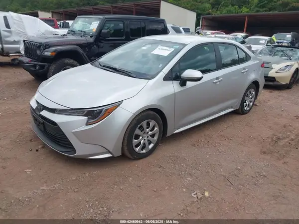 5YFB4MDE2SP258619 2025 TOYOTA COROLLA - Image 2
