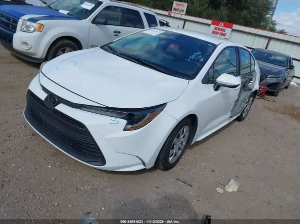 5YFB4MDE2SP262640 2025 TOYOTA COROLLA - Image 2