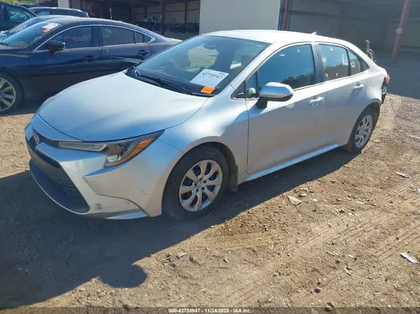 5YFB4MDE2SP264226 2025 TOYOTA COROLLA - Image 2