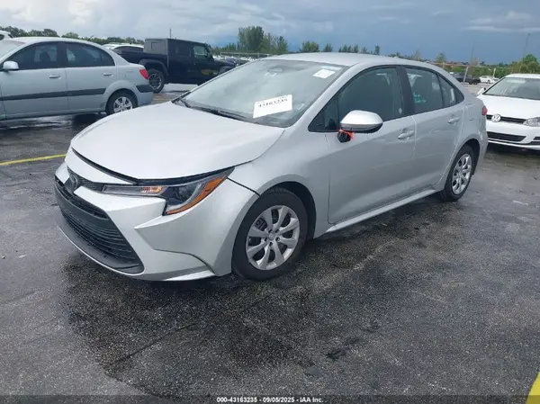5YFB4MDE2SP273217 2025 TOYOTA COROLLA - Image 2