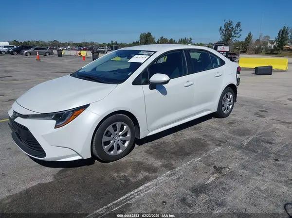 5YFB4MDE2SP279065 2025 TOYOTA COROLLA - Image 2