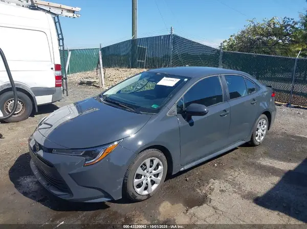 5YFB4MDE2SP281446 2025 TOYOTA COROLLA - Image 2