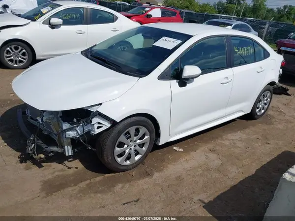 5YFB4MDE2SP288803 2025 TOYOTA COROLLA - Image 2