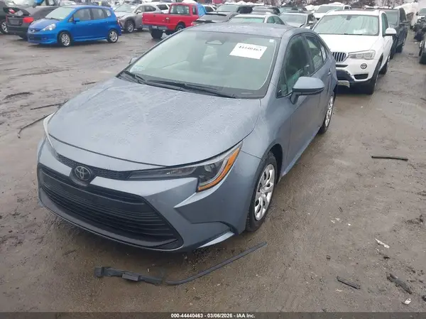 5YFB4MDE2SP298697 2025 TOYOTA COROLLA - Image 2