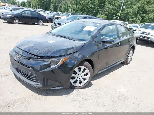 5YFB4MDE2SP303851 2025 TOYOTA COROLLA - Image 2