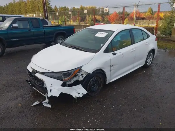 5YFB4MDE2SP306622 2025 TOYOTA COROLLA - Image 2