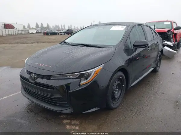 5YFB4MDE2SP327244 2025 TOYOTA COROLLA - Image 2