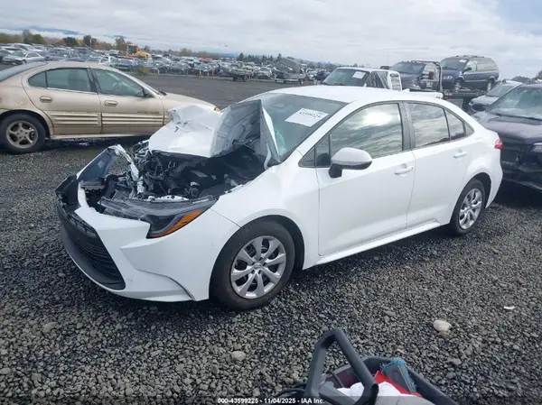 5YFB4MDE2SP337935 2025 TOYOTA COROLLA - Image 2