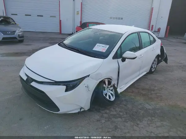 5YFB4MDE2SP347218 2025 TOYOTA COROLLA - Image 2