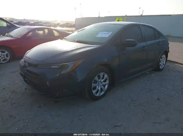 5YFB4MDE2TP363999 2026 TOYOTA COROLLA - Image 2