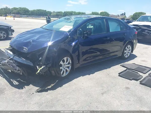 5YFB4MDE2TP422727 2026 TOYOTA COROLLA - Image 2