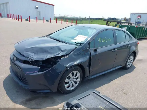 5YFB4MDE3PP001430 2023 TOYOTA COROLLA - Image 2