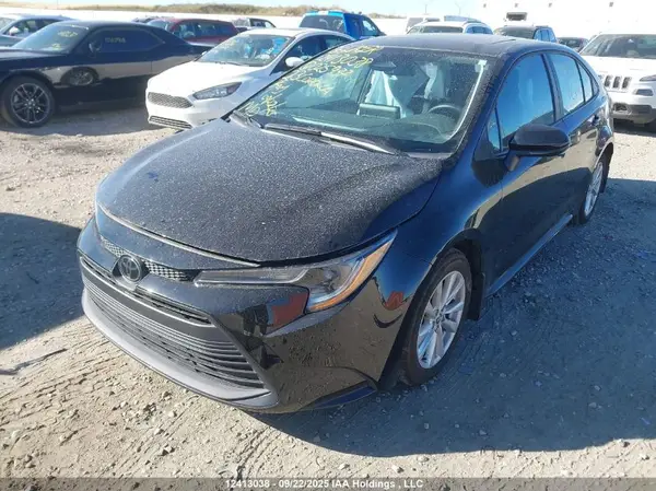 5YFB4MDE3PP025937 2023 TOYOTA COROLLA - Image 2