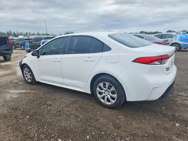 5YFB4MDE3PP058274 2023 TOYOTA COROLLA - Image 2