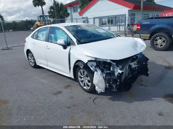 5YFB4MDE3PP060431 2023 TOYOTA COROLLA - Image 1