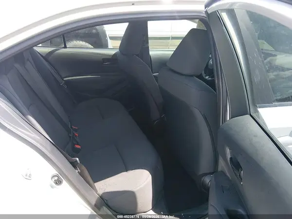 5YFB4MDE3PP075463 2023 TOYOTA COROLLA - Image 8