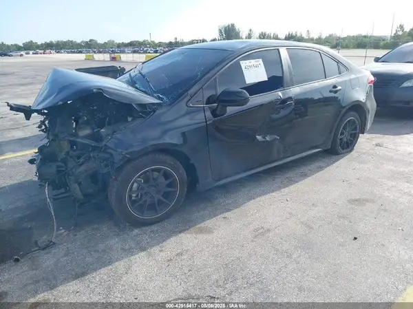 5YFB4MDE3PP076385 2023 TOYOTA COROLLA - Image 2