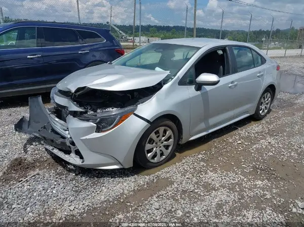 5YFB4MDE3PP078878 2023 TOYOTA COROLLA - Image 2