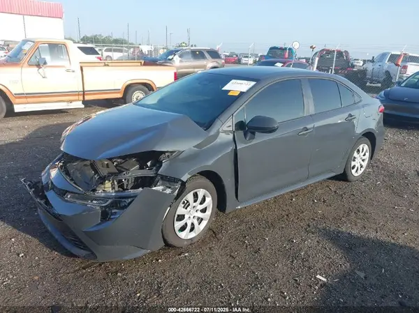 5YFB4MDE3RP089415 2024 TOYOTA COROLLA - Image 2