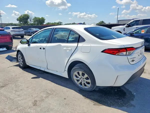 5YFB4MDE3RP092962 2024 TOYOTA COROLLA - Image 2