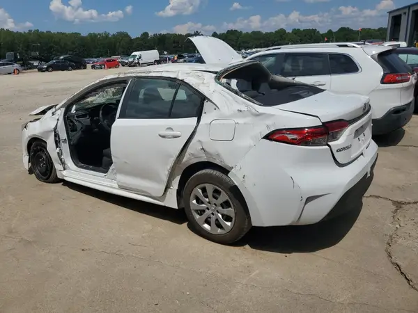5YFB4MDE3RP100168 2024 TOYOTA COROLLA - Image 2