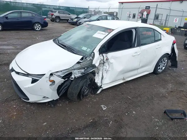 5YFB4MDE3RP112742 2024 TOYOTA COROLLA - Image 2