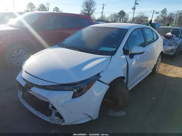 5YFB4MDE3RP113664 2024 TOYOTA COROLLA - Image 2