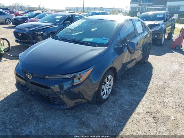 5YFB4MDE3RP116208 2024 TOYOTA COROLLA - Image 2