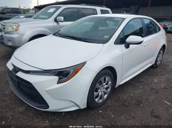 5YFB4MDE3RP124194 2024 TOYOTA COROLLA - Image 2