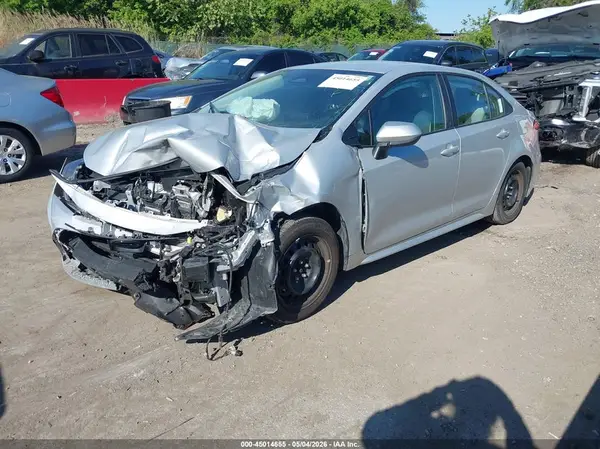 5YFB4MDE3RP142260 2024 TOYOTA COROLLA - Image 2