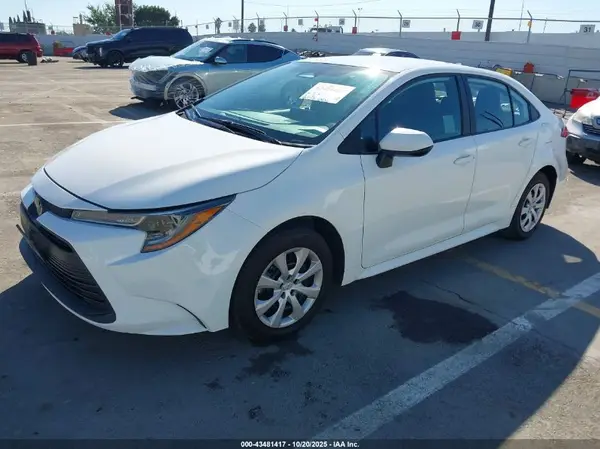 5YFB4MDE3RP143330 2024 TOYOTA COROLLA - Image 2