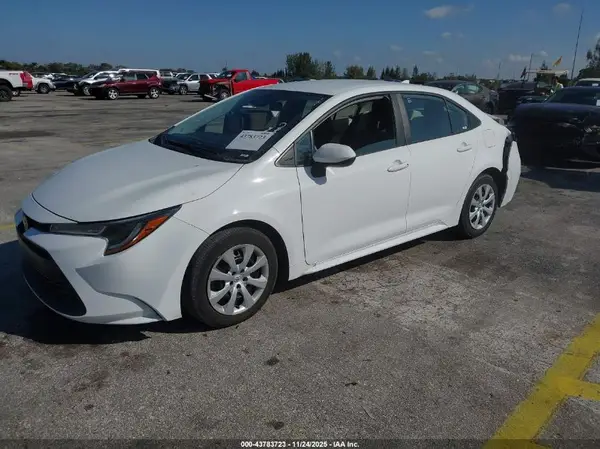 5YFB4MDE3RP145207 2024 TOYOTA COROLLA - Image 2
