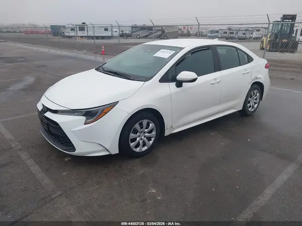 5YFB4MDE3RP147961 2024 TOYOTA COROLLA - Image 2