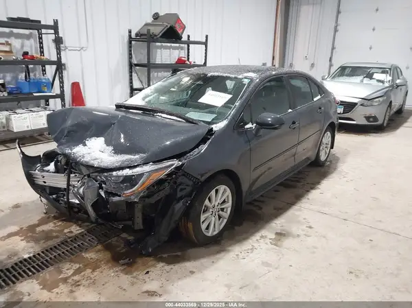 5YFB4MDE3RP152853 2024 TOYOTA COROLLA - Image 2
