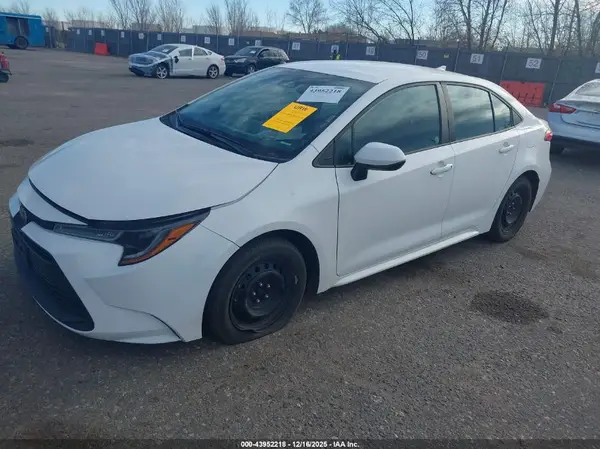 5YFB4MDE3RP157681 2024 TOYOTA COROLLA - Image 2