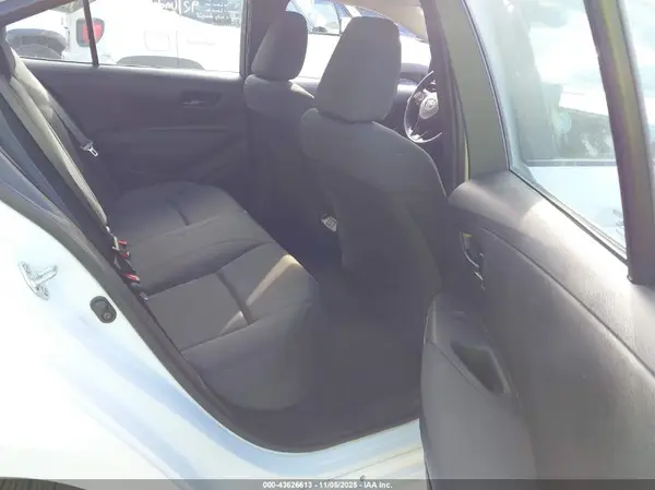 5YFB4MDE3RP161715 2024 TOYOTA COROLLA - Image 8