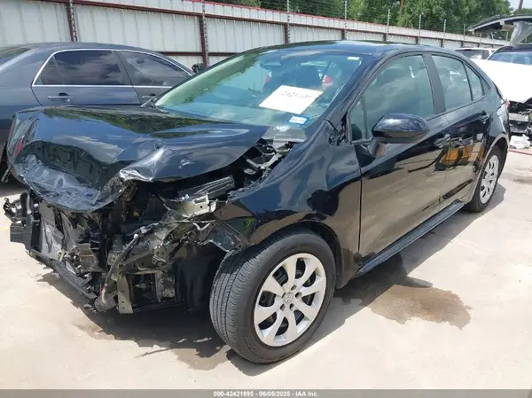 5YFB4MDE3RP163030 2024 TOYOTA COROLLA - Image 2