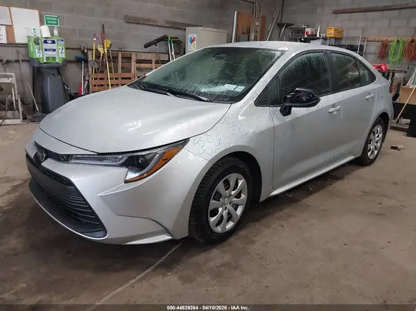 5YFB4MDE3RP164758 2024 TOYOTA COROLLA - Image 2