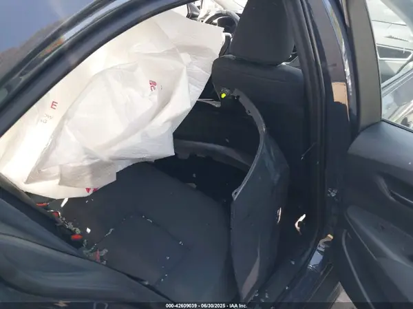 5YFB4MDE3RP195850 2024 TOYOTA COROLLA - Image 8